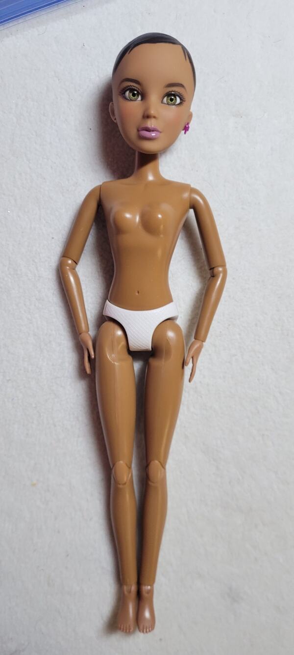 Spin Master Liv Alexis Doll Brown Hair Hazel Eyes Dark Tan Swim Body Articulated
